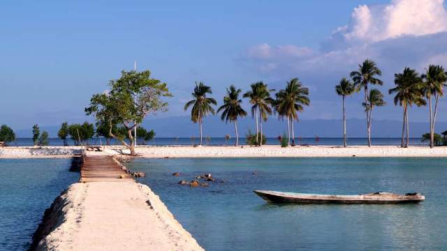 Menyelami Keindahan dan Pesona Pulau Bokori